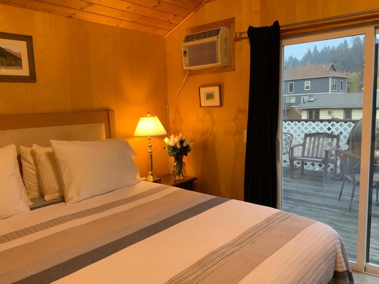 The Woods Hotel - Gay Lgbtq Cabins Ґернвілл Екстер'єр фото